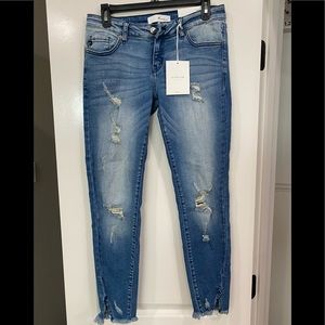 NWT Kancan Jeans size 7/27